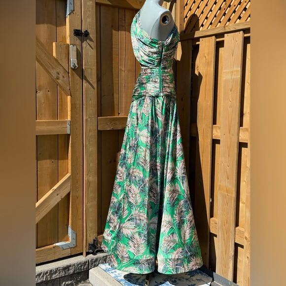 🆕 BRONX & BANCO 🧿 NWOT Jafari Havana Cut Out Gown, Vibrant Green - Sz XS/US 2 - Picture 9 of 17